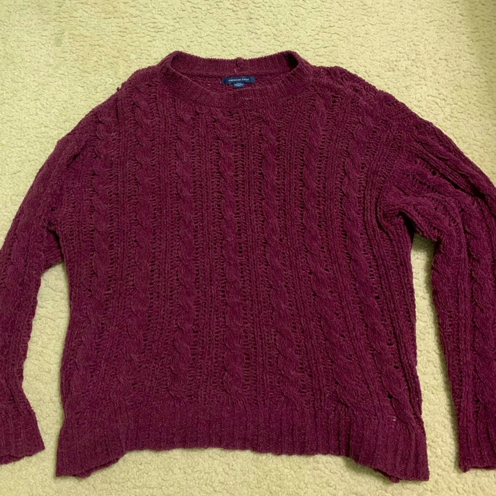 American Eagle Maroon sweater